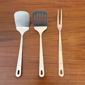 Wolfgang Puck 3 Pc Bistro Col Stainless Utensil Set 2 Spatulas, Carving Fork